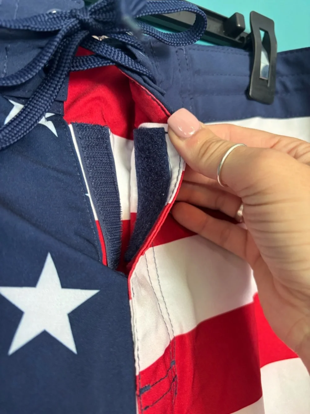 Old Navy American Flag Men’s Swim Trunks - Red, White & Navy Stars Size 40 - Picture 3 of 9